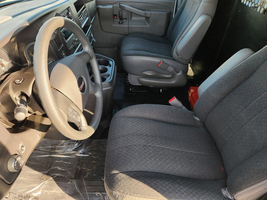 Used 2024 GMC Savana 2500 w/ Driver Convenience Package image 13