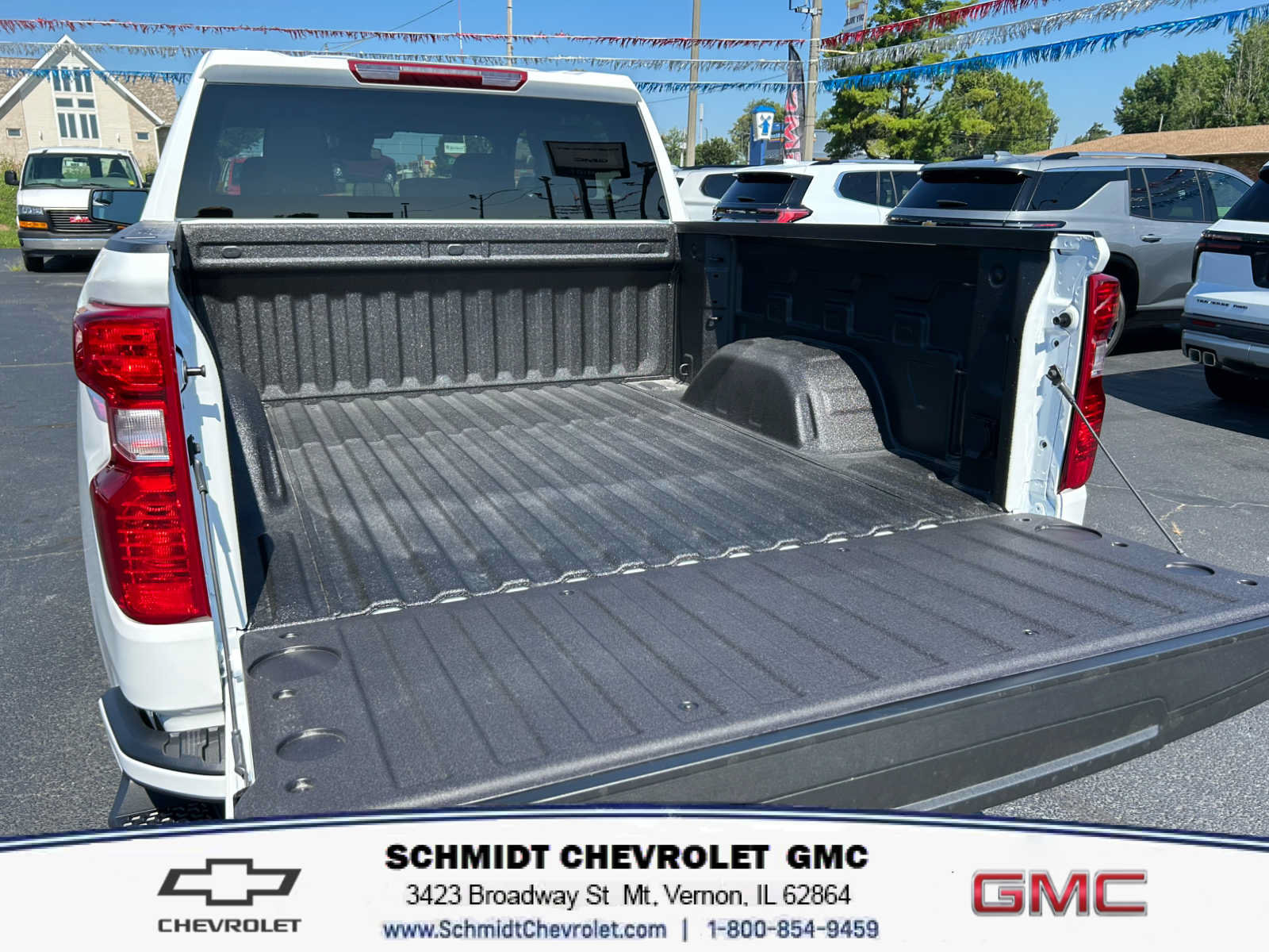 New 2026 Chevrolet Silverado 1500 Custom w/ Turbomax Blackout Package AWD/4WD image 9