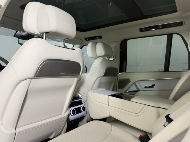 New 2026 Land Rover Range Rover SV AWD/4WD image 26