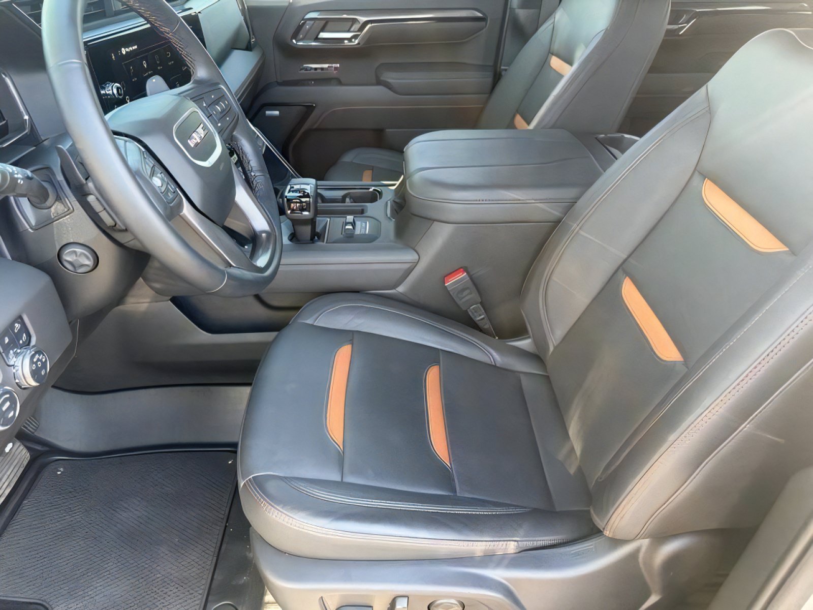 Used 2025 GMC Sierra 1500 AT4 w/ Technology Package AWD/4WD image 16