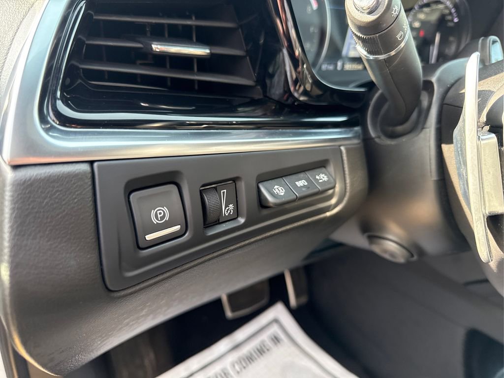 Used 2023 Cadillac XT6 Sport w/ Platinum Package image 41