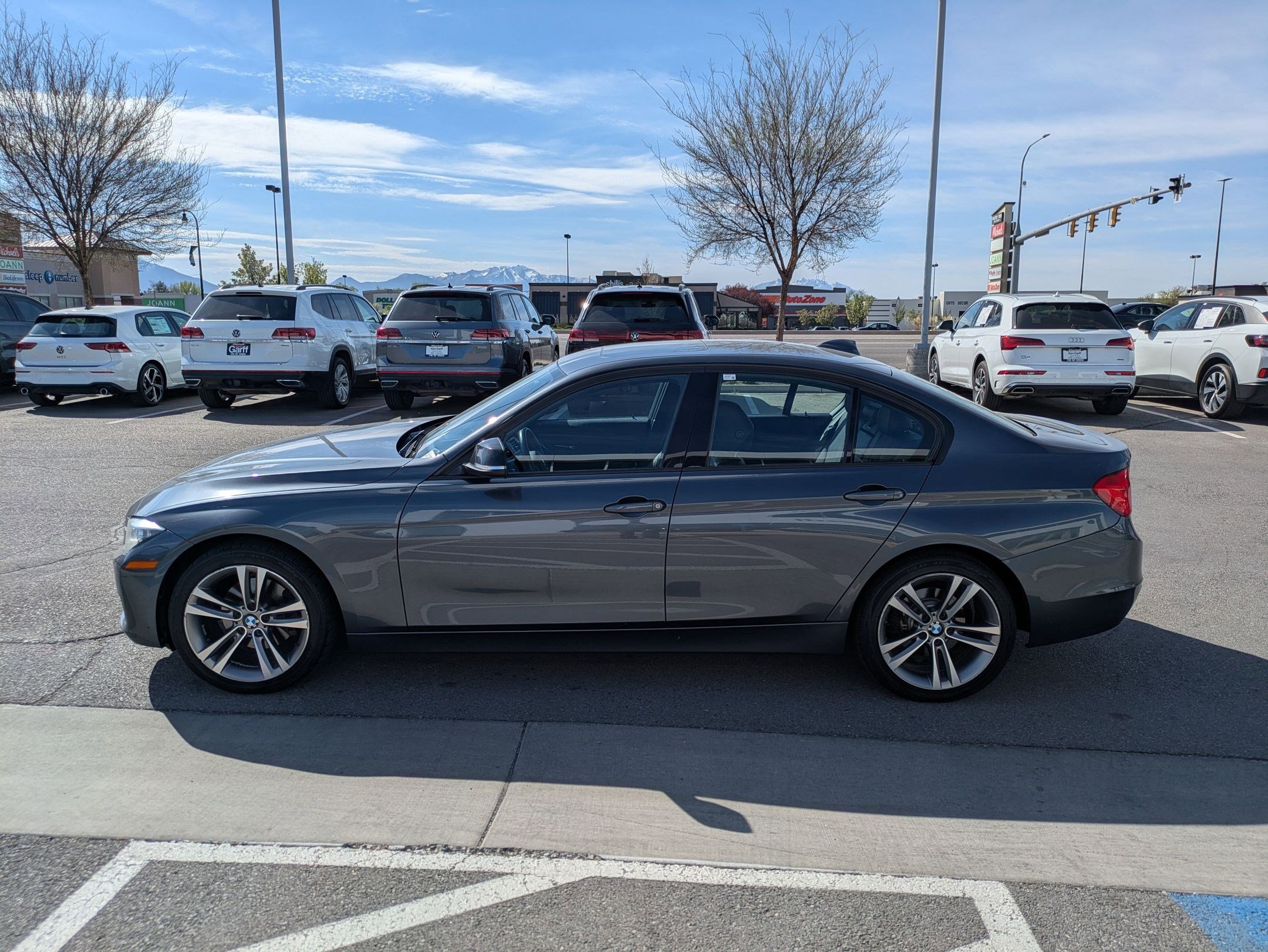 Used 2013 BMW 328i xDrive Sedan image 9
