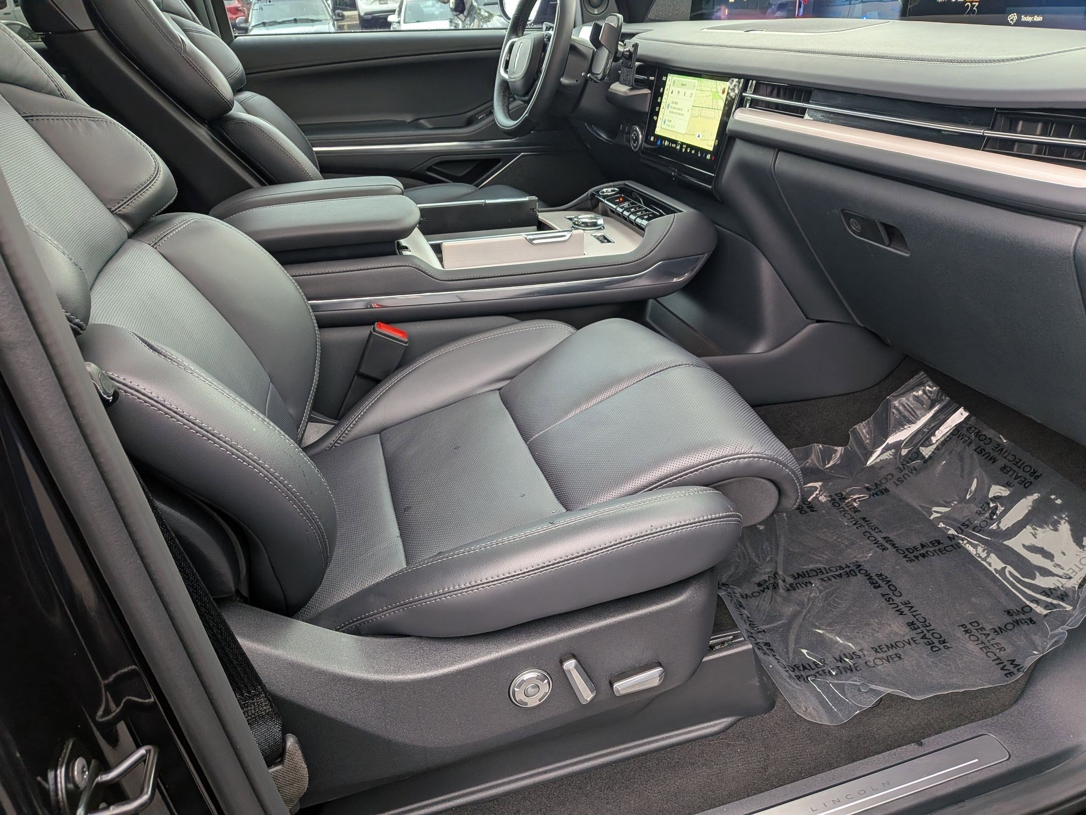 Used 2026 Lincoln Navigator L Reserve w/ Jet Appearance Package image 29