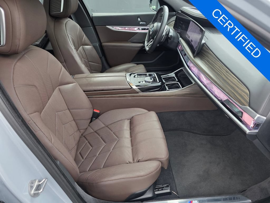 Certified 2023 BMW 760i xDrive AWD/4WD image 23