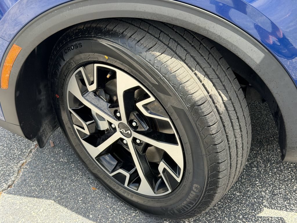 Certified 2024 Kia Sportage EX FWD image 37