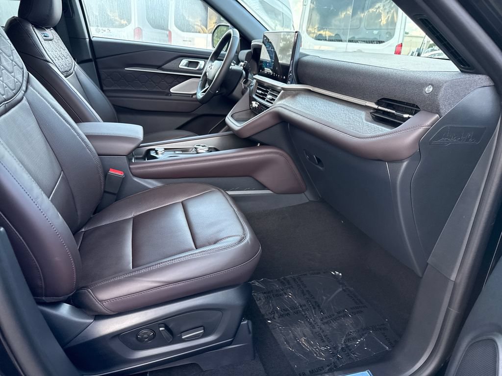 New 2027 Ford Explorer Platinum AWD/4WD image 24