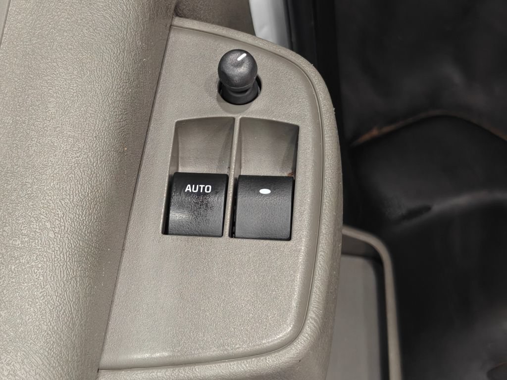 Used 2023 GMC Savana 2500 LS w/ Driver Convenience Package RWD image 34