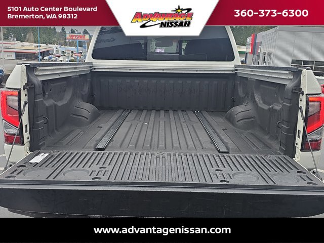 Used 2021 Nissan Titan PRO-4X w/ Pro-4x Convenience Package image 5
