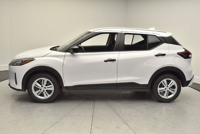 Certified 2025 Nissan Kicks Play S FWD image 8