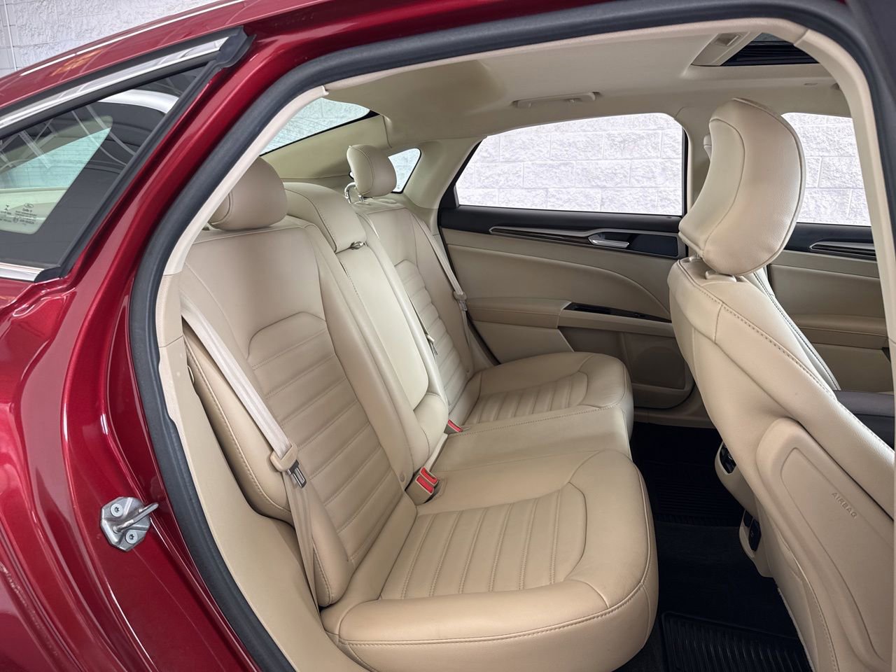 Used 2016 Ford Fusion SE w/ Equipment Group 502A FWD image 42