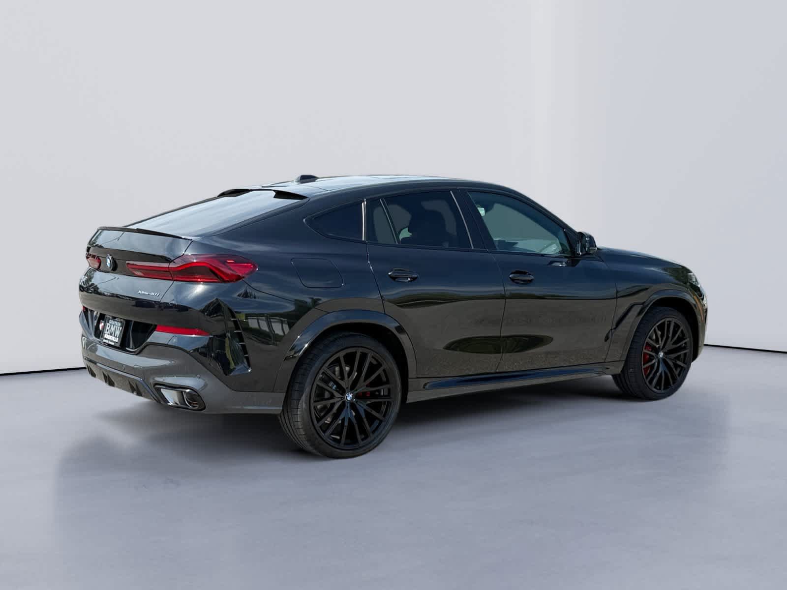 New 2027 BMW X6 xDrive40i w/ Executive Package AWD/4WD image 3