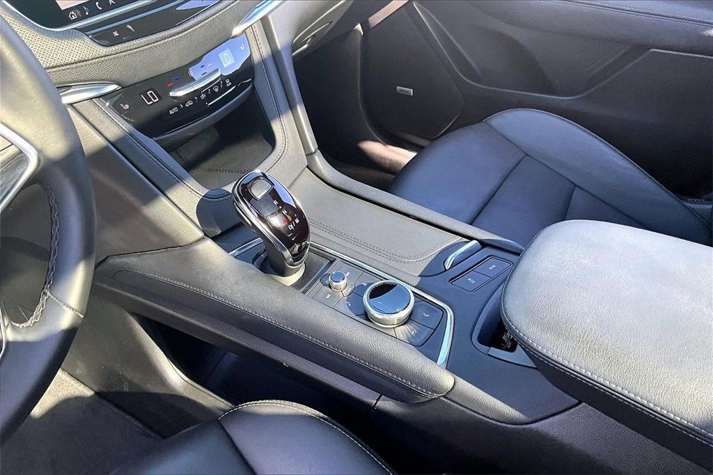 Certified 2025 Cadillac XT5 Premium Luxury image 14