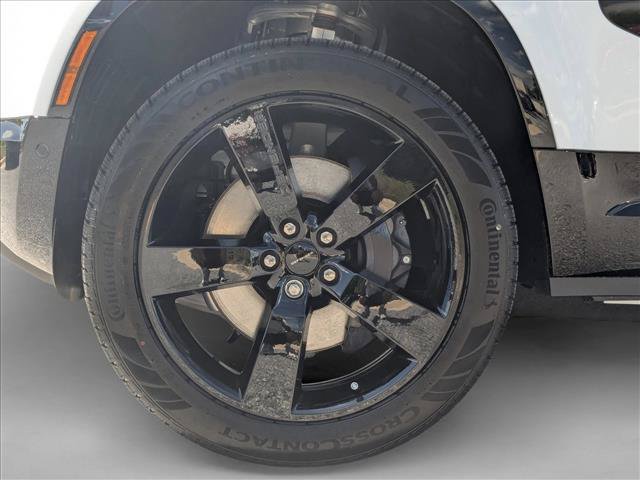 New 2026 Land Rover Defender 110 X-Dynamic SE AWD/4WD image 10