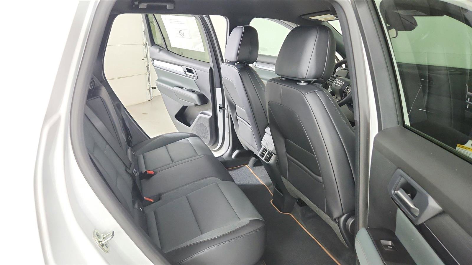 Used 2026 GMC Terrain AT4 AWD/4WD image 18