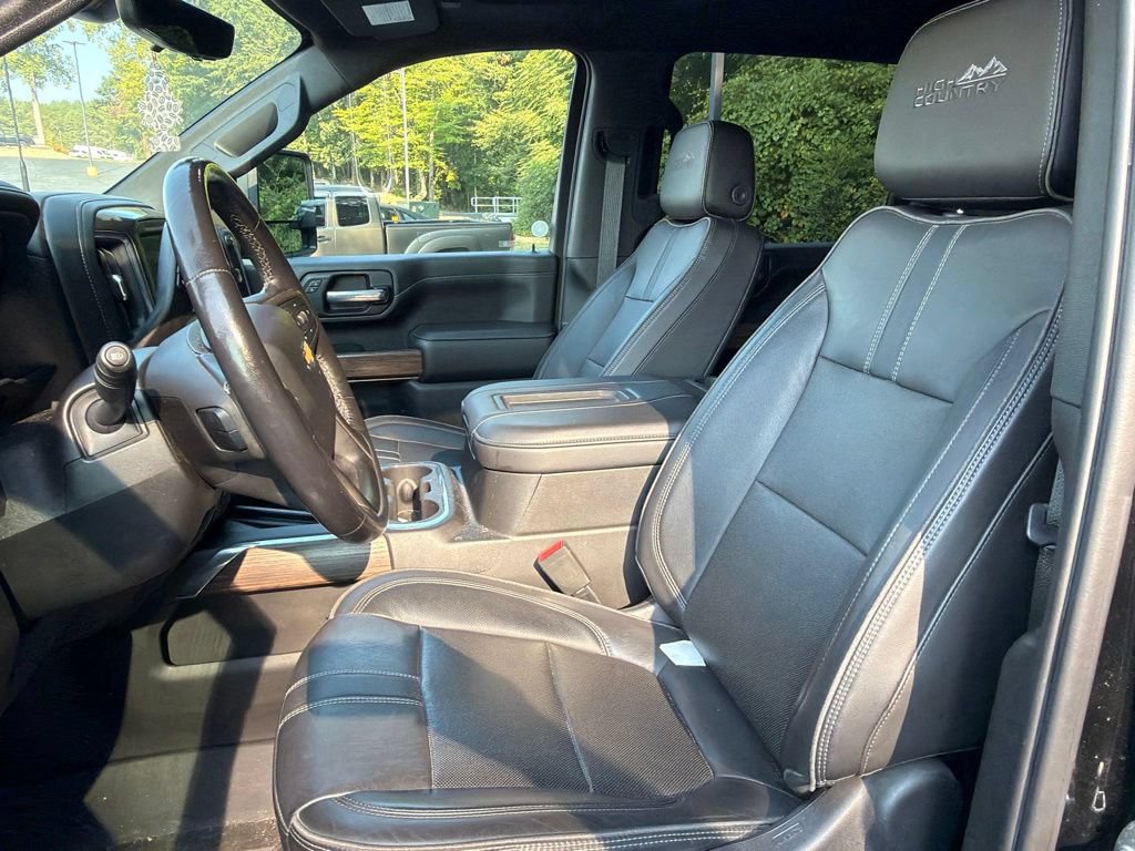 Used 2021 Chevrolet Silverado 2500 High Country w/ Technology Package AWD/4WD image 16