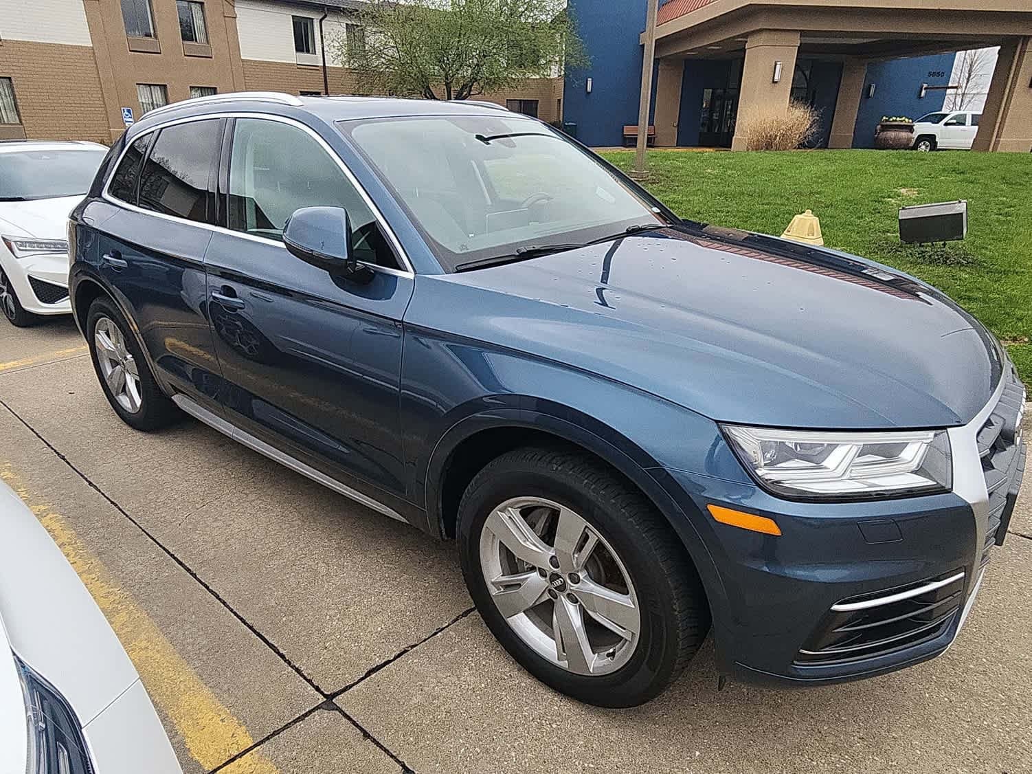 Used 2018 Audi Q5 2.0T Premium Plus w/ Premium Plus Package image 4