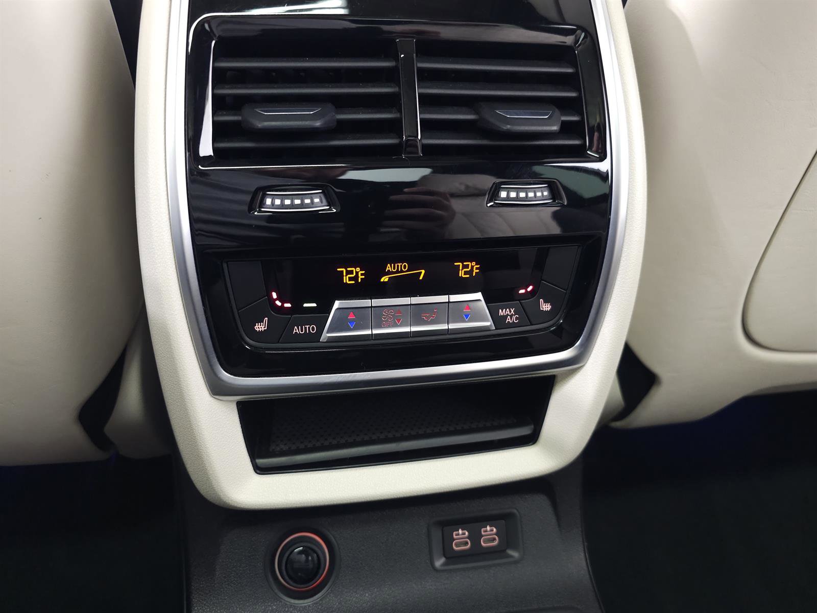 Used 2019 BMW X7 xDrive40i w/ Premium Package image 41