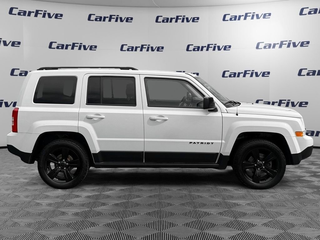 Used 2015 Jeep Patriot Sport w/ Power Value Group FWD image 7