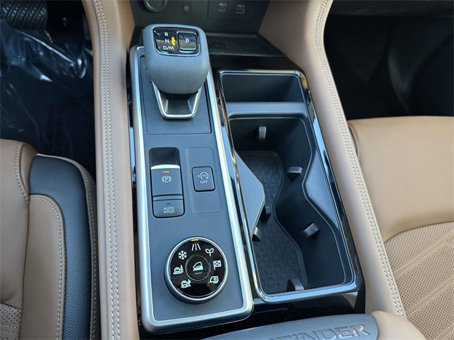 New 2025 Nissan Pathfinder Platinum w/ Cargo Package image 23