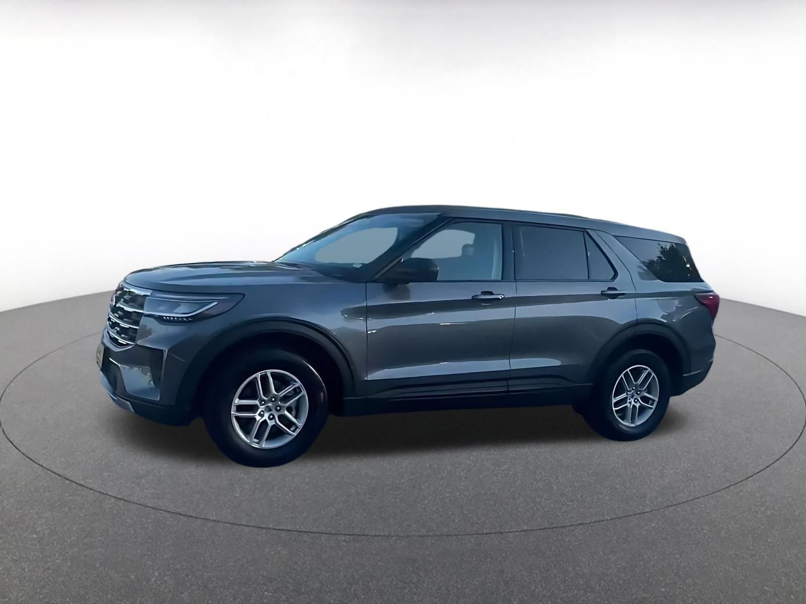 Used 2026 Ford Explorer Active AWD/4WD image 7