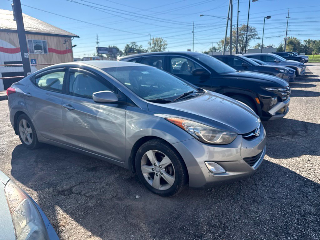 Used 2013 Hyundai Elantra GLS w/ Preferred Pkg FWD image 3