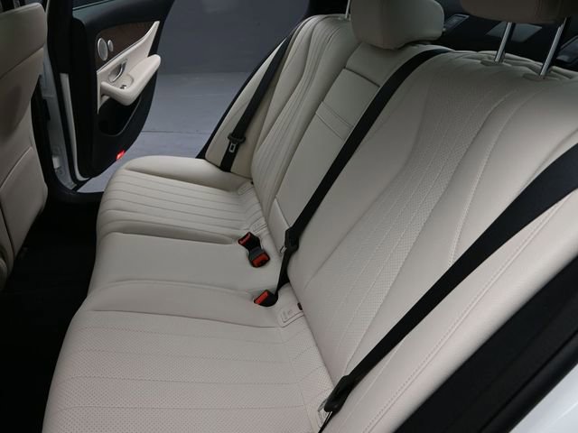 Used 2023 Mercedes-Benz E 350 4MATIC Sedan image 19