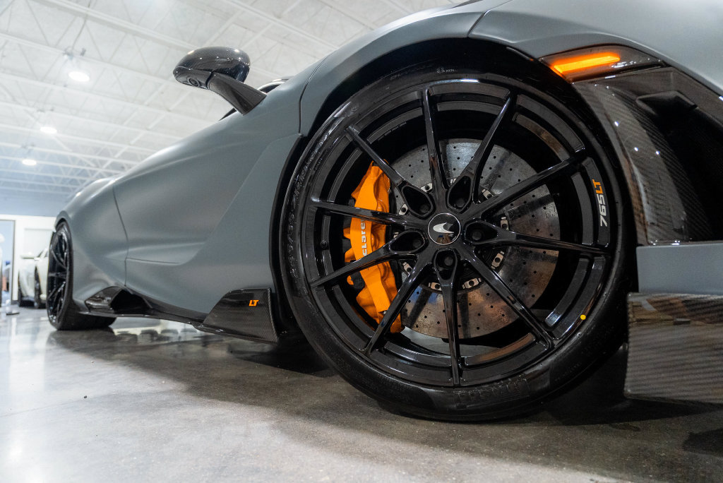 Used 2021 McLaren 765LT RWD image 11