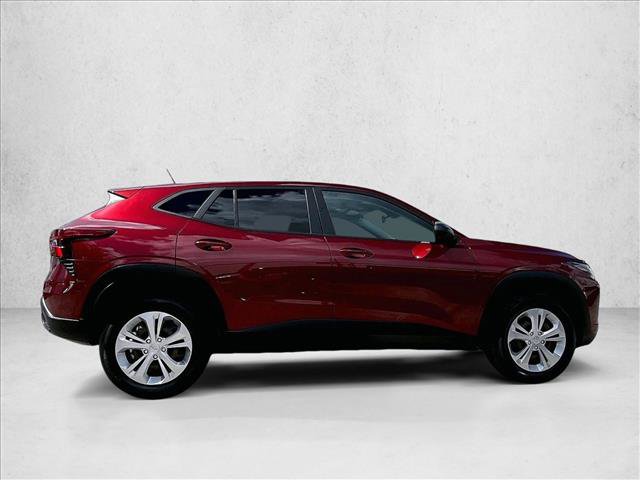 Used 2024 Chevrolet Trax LS FWD image 5