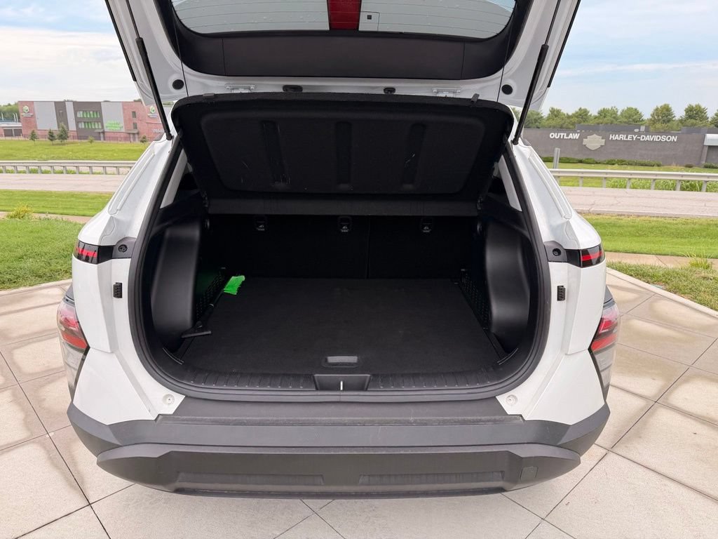 Used 2025 Hyundai Kona SEL AWD/4WD image 29