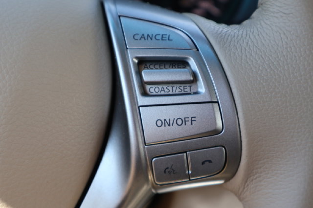 Used 2015 Nissan Altima 2.5 SV w/ Convenience Package FWD image 7
