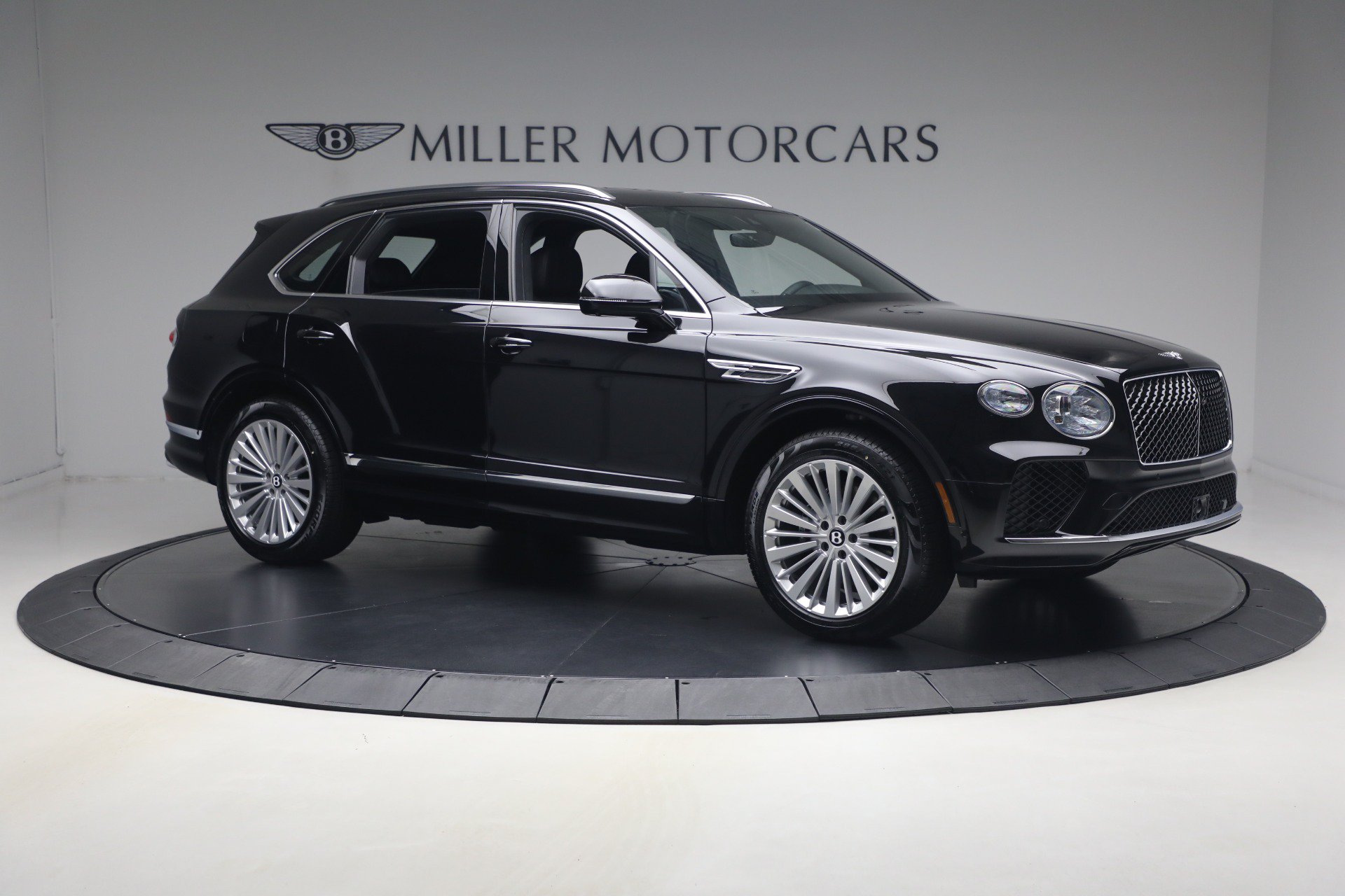 New 2026 Bentley Bentayga AWD/4WD image 10