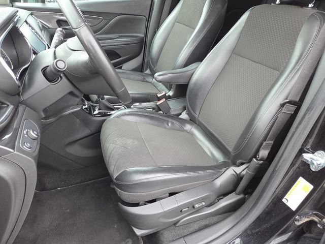 Used 2021 Buick Encore Preferred w/ Safety Package AWD/4WD image 29