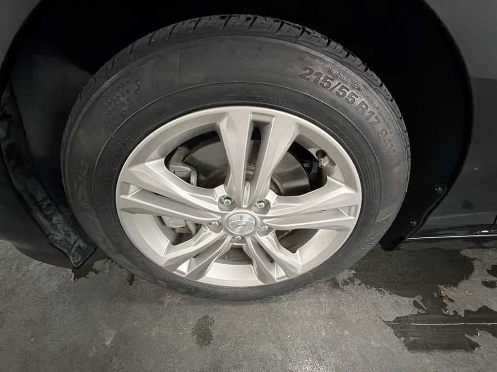 Used 2019 Hyundai Sonata Limited FWD image 32