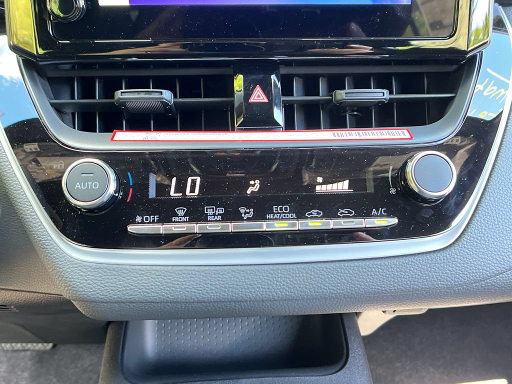 New 2026 Toyota Corolla SE FWD image 17