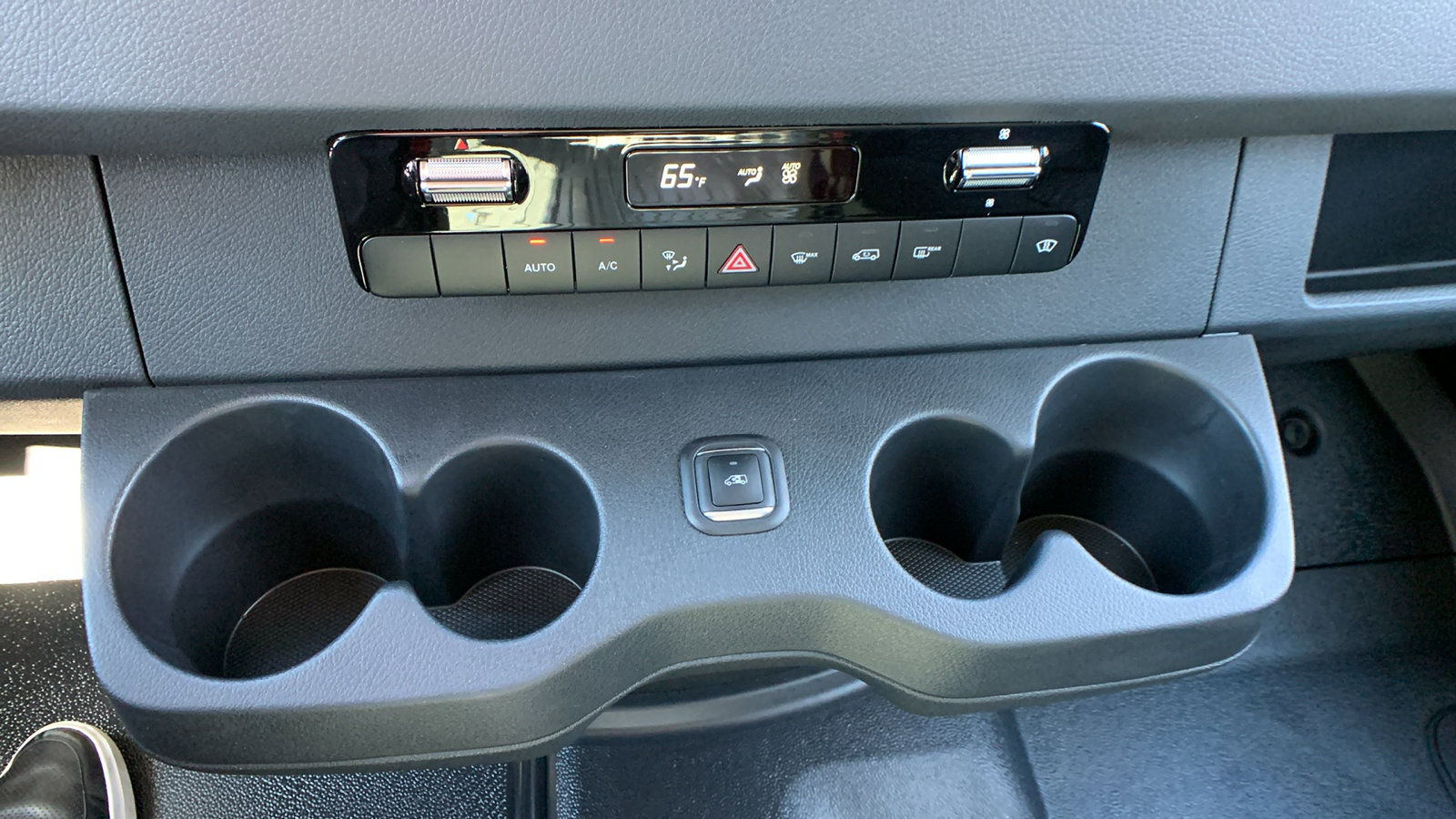 Used 2022 Mercedes-Benz Sprinter 2500 image 17