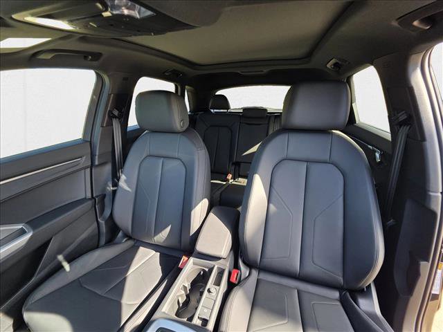 New 2025 Audi Q3 2.0T Premium w/ Convenience Package image 16