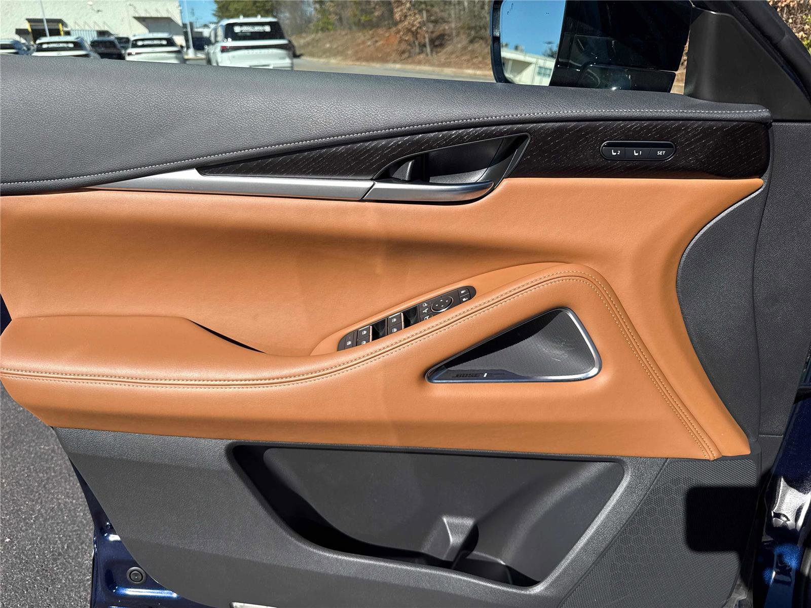 Certified 2025 INFINITI QX60 Sensory w/ Vision Package image 9