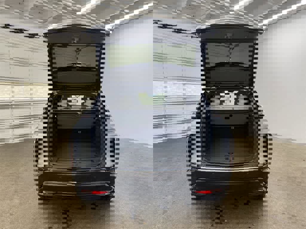 Certified 2024 Cadillac Lyriq Luxury image 29