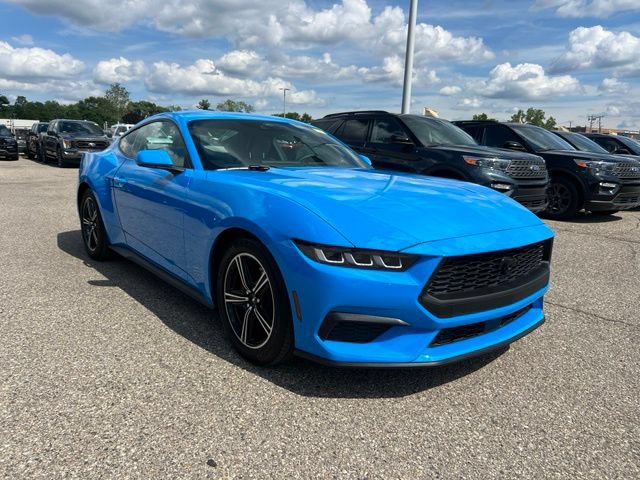 Certified 2024 Ford Mustang Coupe RWD image 3