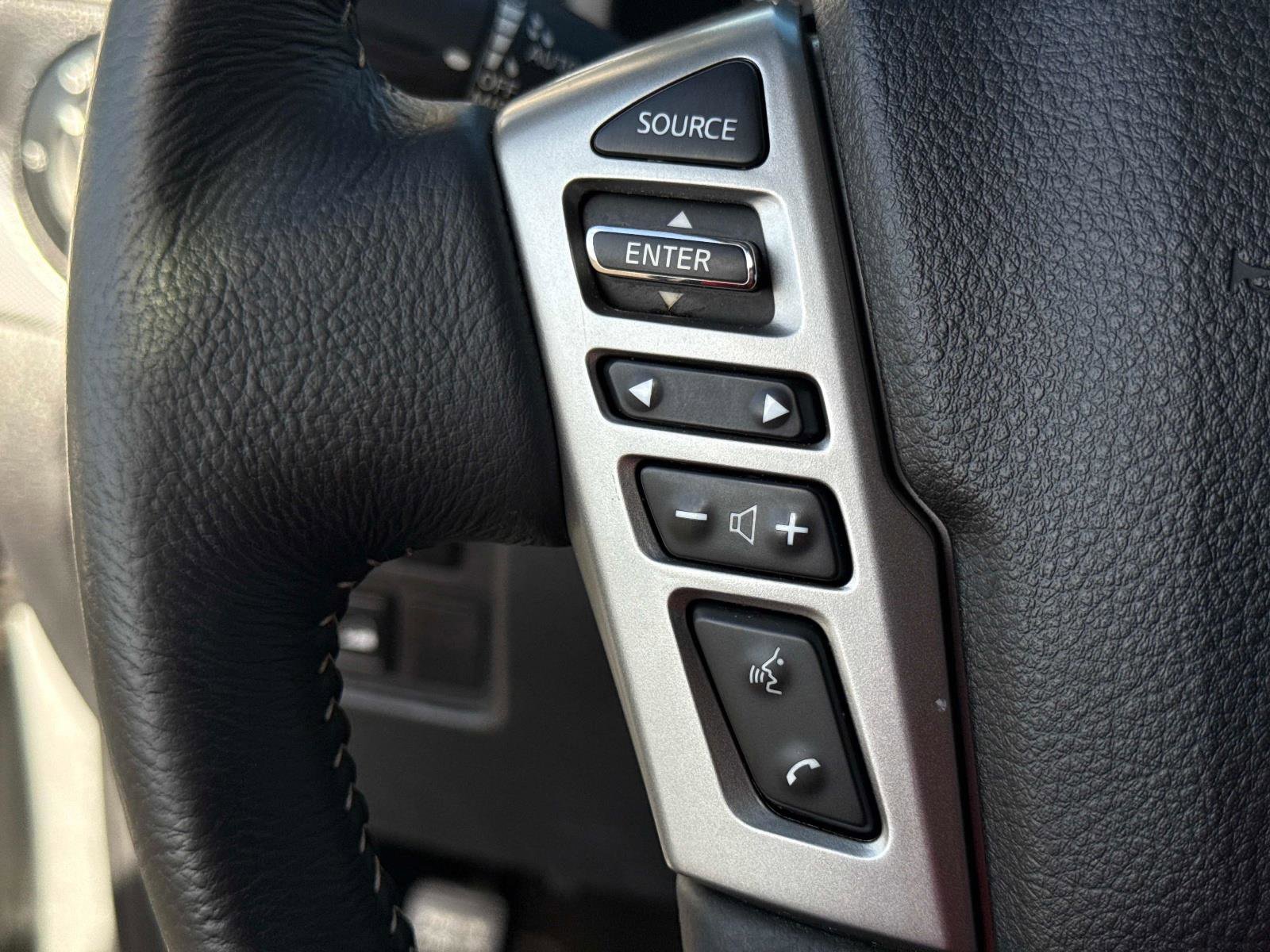 Used 2019 Nissan Titan PRO-4X image 28