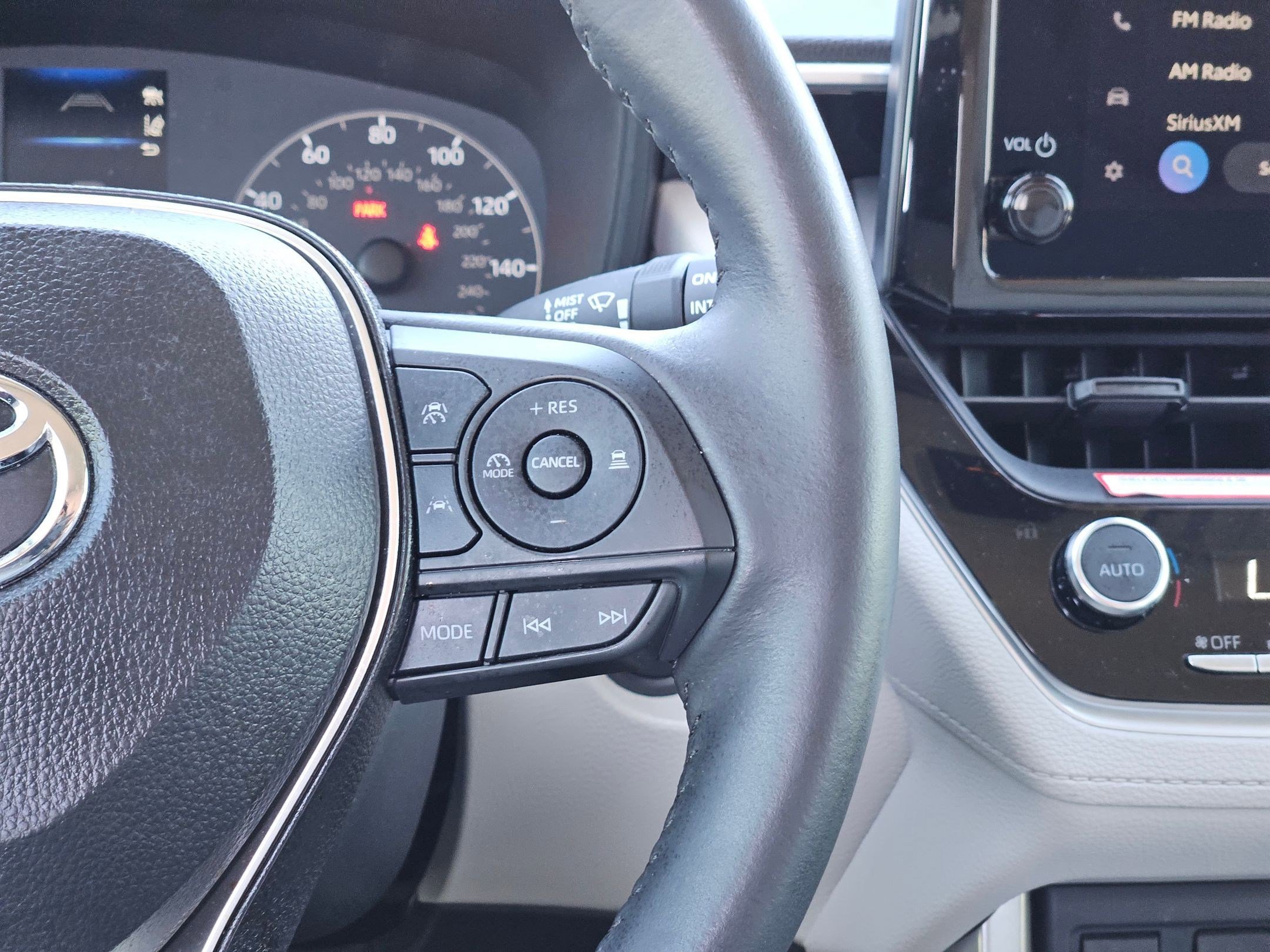 Used 2024 Toyota Corolla Cross LE image 22