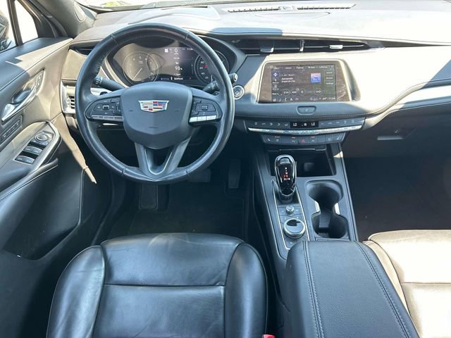 Used 2023 Cadillac XT4 Premium Luxury w/ Technology Package FWD image 15