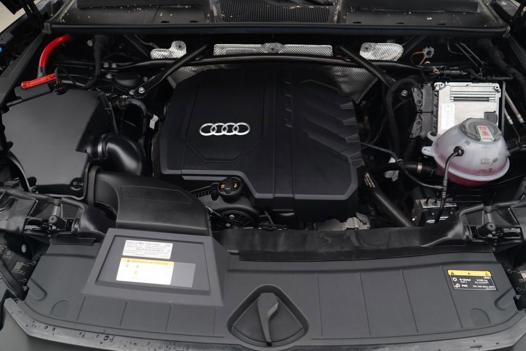 Used 2023 Audi Q5 2.0T Premium w/ Convenience Package image 13