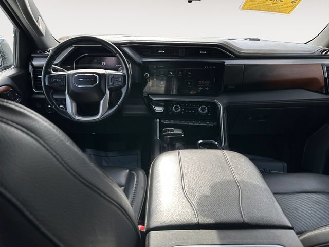 Used 2023 GMC Sierra 1500 Denali w/ Technology Package AWD/4WD image 10