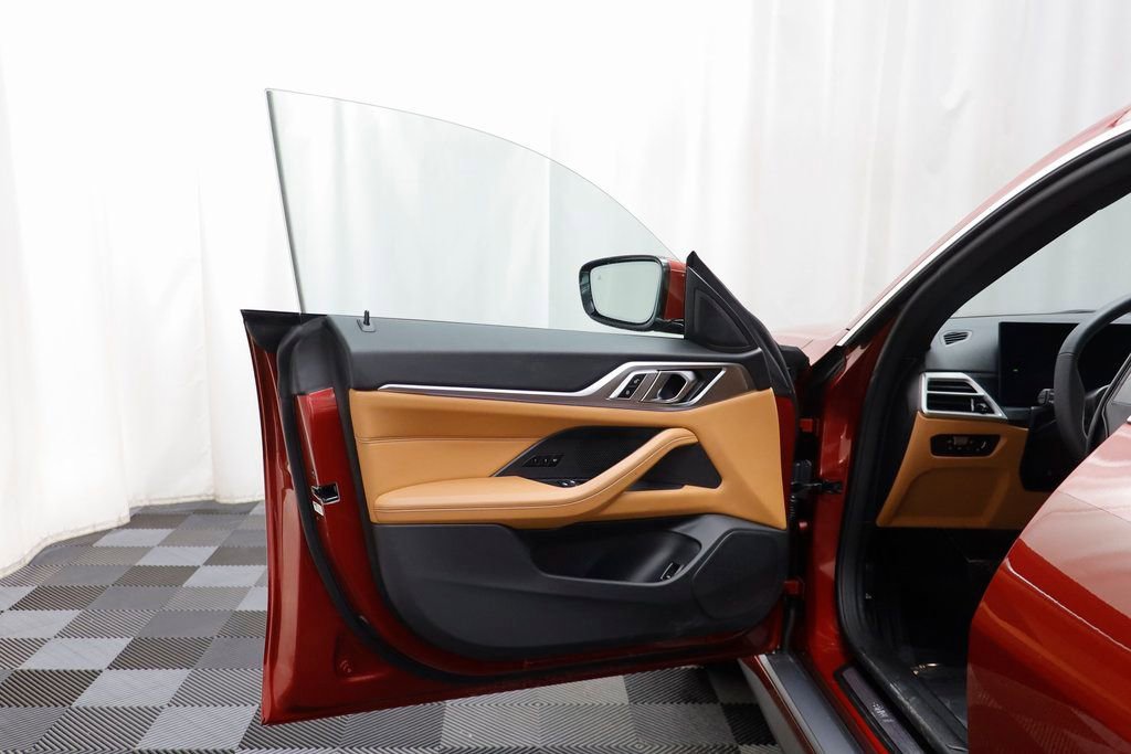 Certified 2025 BMW i4 xDrive40i image 4