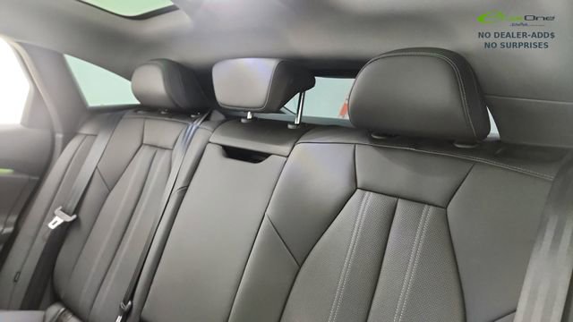 Used 2025 Audi A6 e-tron Prestige w/ Black Warm Weather Package image 30