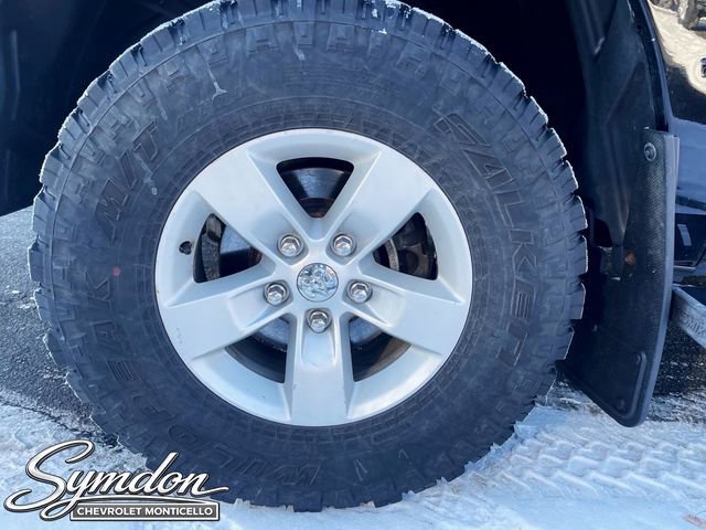 Used 2020 RAM 1500 Tradesman w/ Chrome Appearance Group image 8