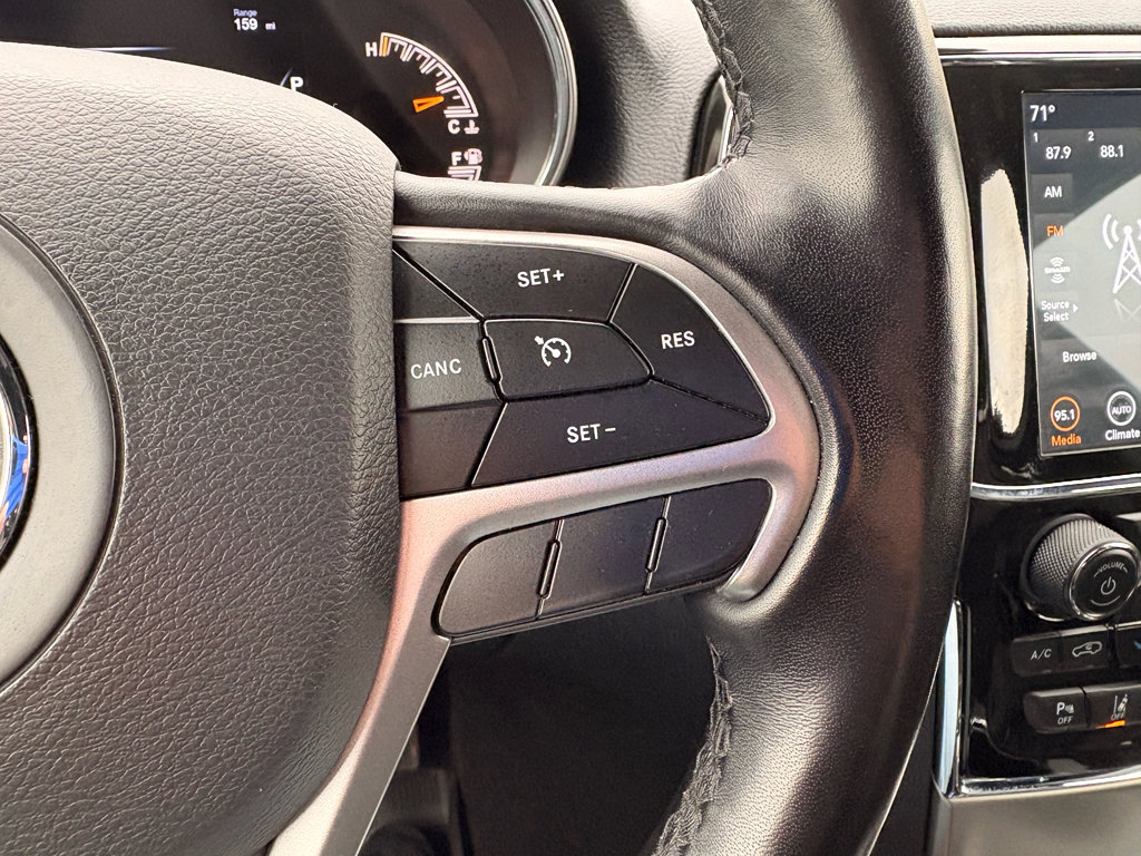 Used 2022 Jeep Grand Cherokee Altitude AWD/4WD image 20