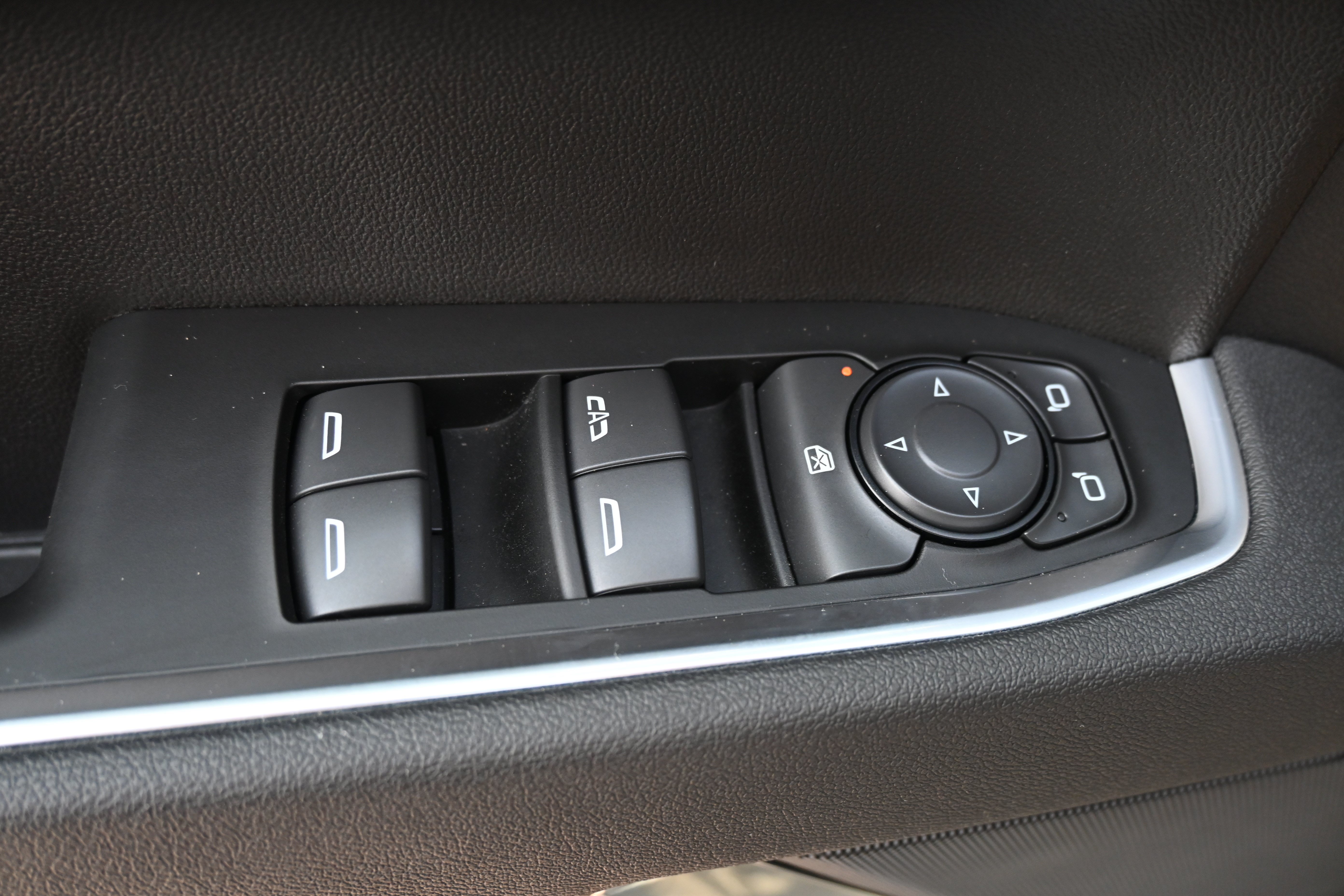 Used 2026 Chevrolet Silverado 1500 LT RWD image 15