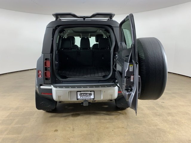 Used 2020 Land Rover Defender 110 HSE image 28